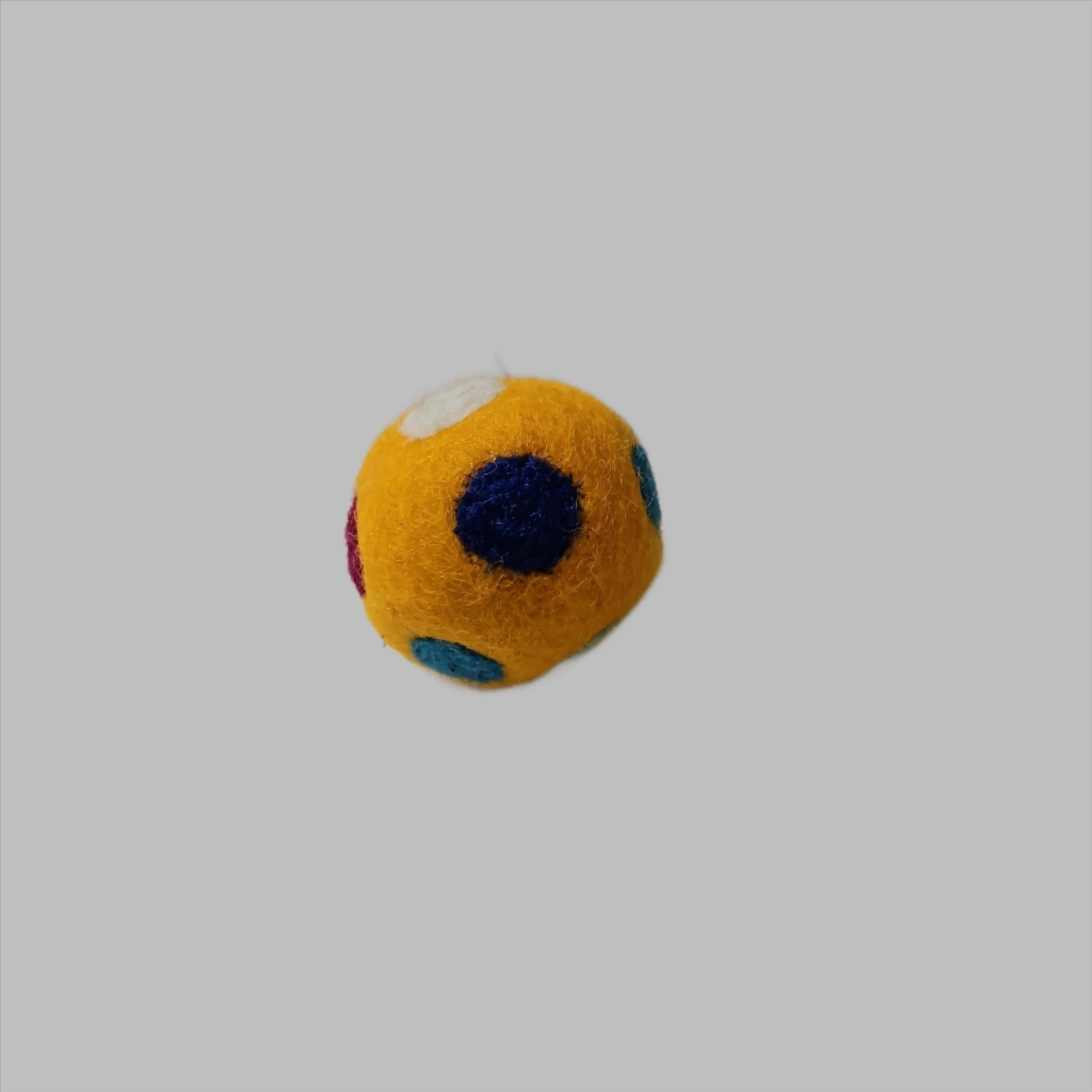 1.5 Ball Wool Pet Toy