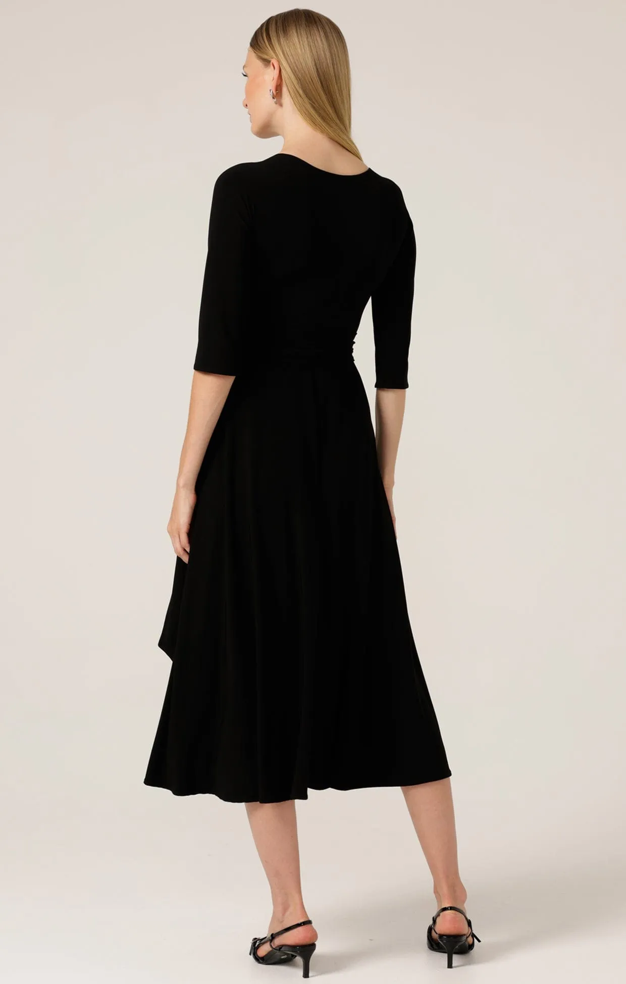 3/4 SLEEVE REVERSE WRAP MIDI DRESS IN BLACK