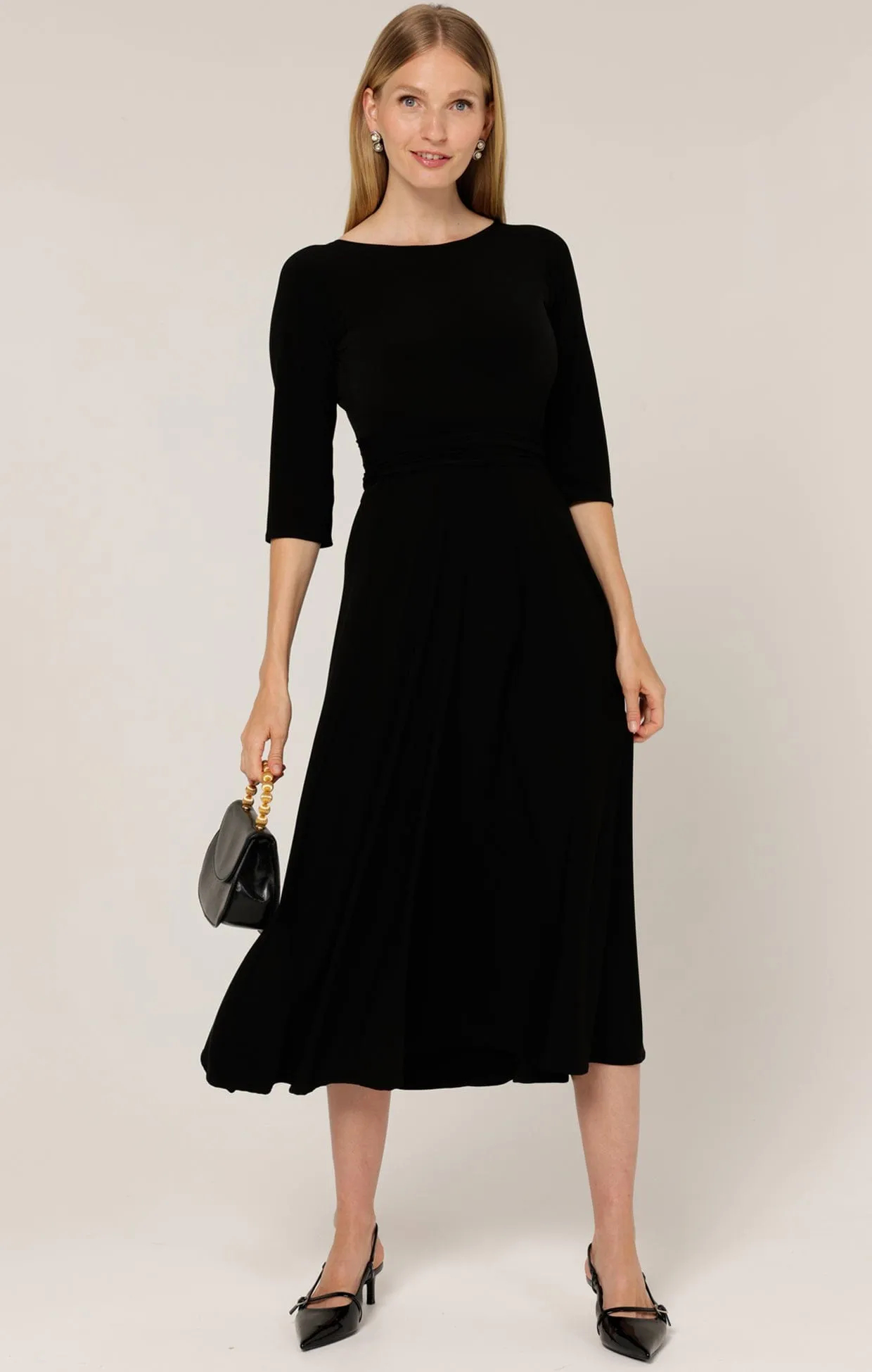 3/4 SLEEVE REVERSE WRAP MIDI DRESS IN BLACK