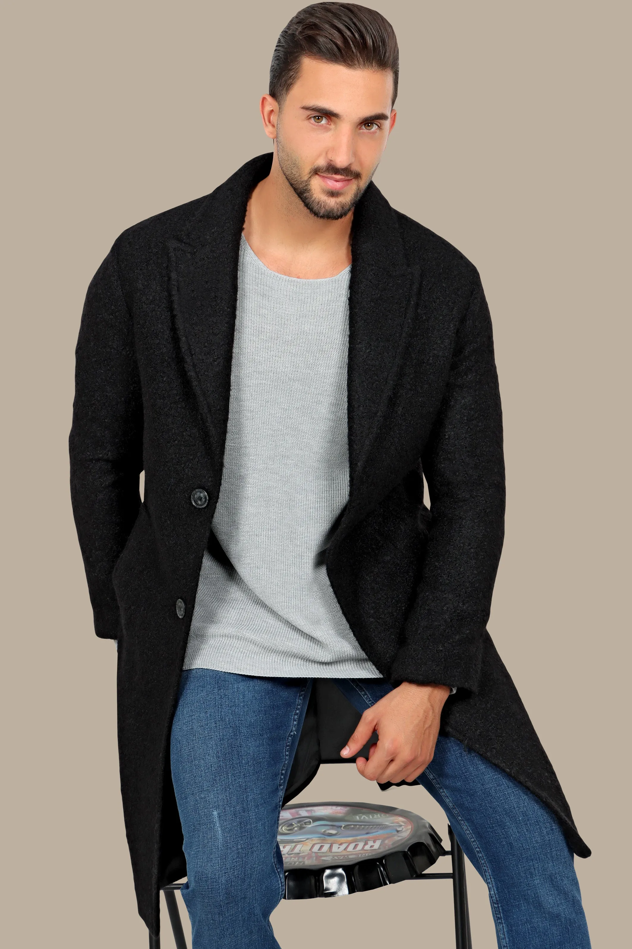 Black Oversized Wool Coat – Classic & Cozy