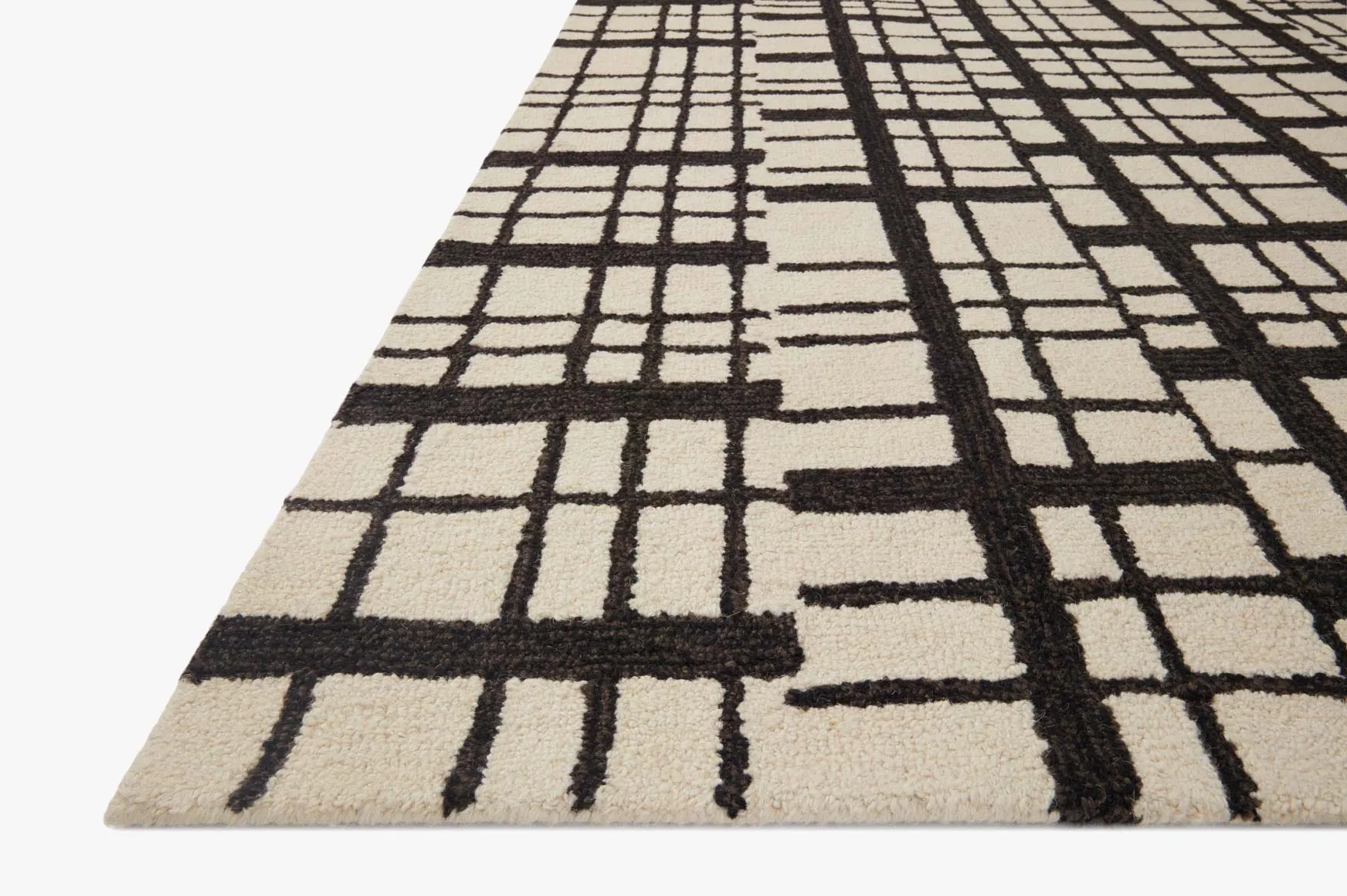 Chris Loves Julia x Loloi Polly Collection - Contemporary Hand Tufted Rug in Black & Ivory (POL-02)