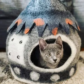 Fairy House Wool Pet Cave