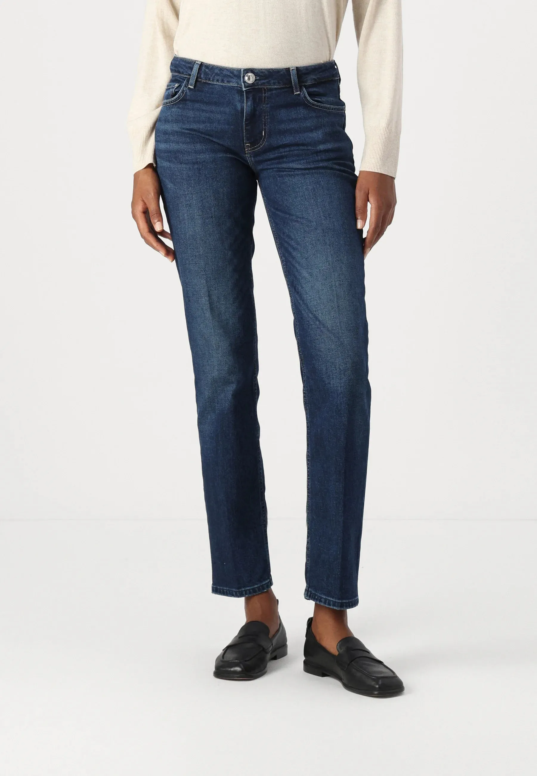 Guess Brooklyn Straight Cut Jeans - Deep Denim