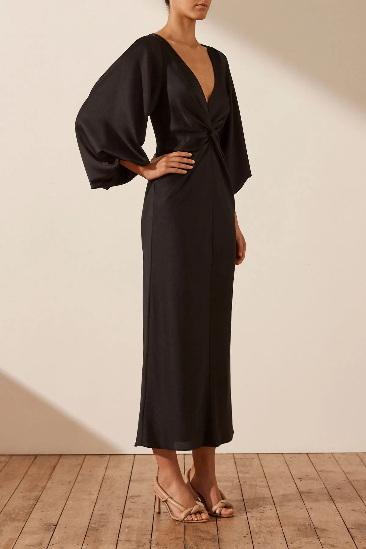 LUXE BALLOON SLEEVE KNOT FRONT MIDI DRESS - ONYX