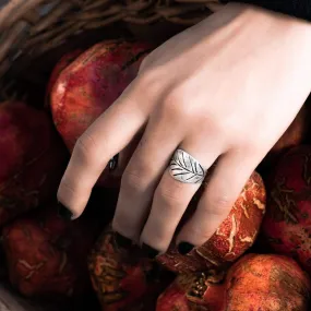 Magic Mangolia Ring