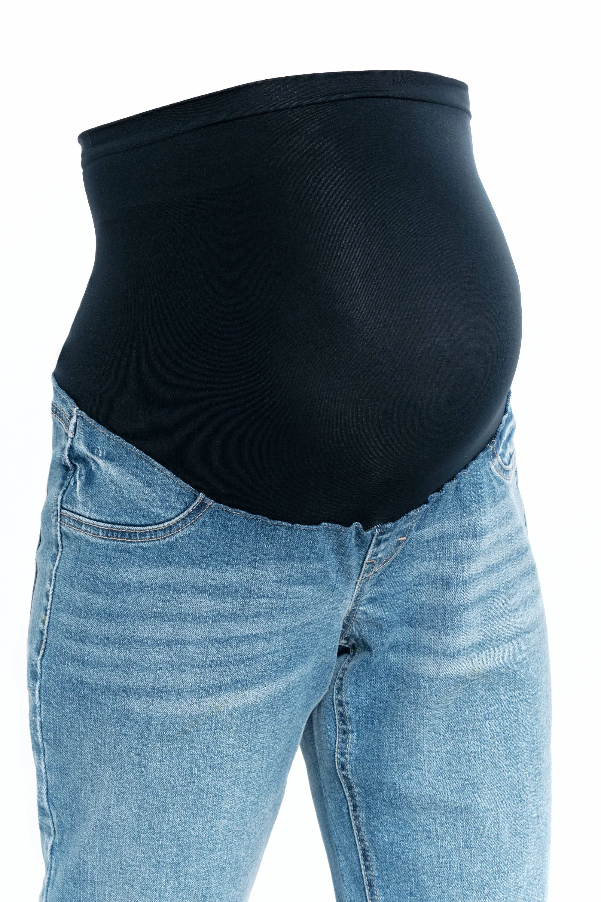 Maternity 32” Relaxed Straight Leg Jean w/ Bellyband