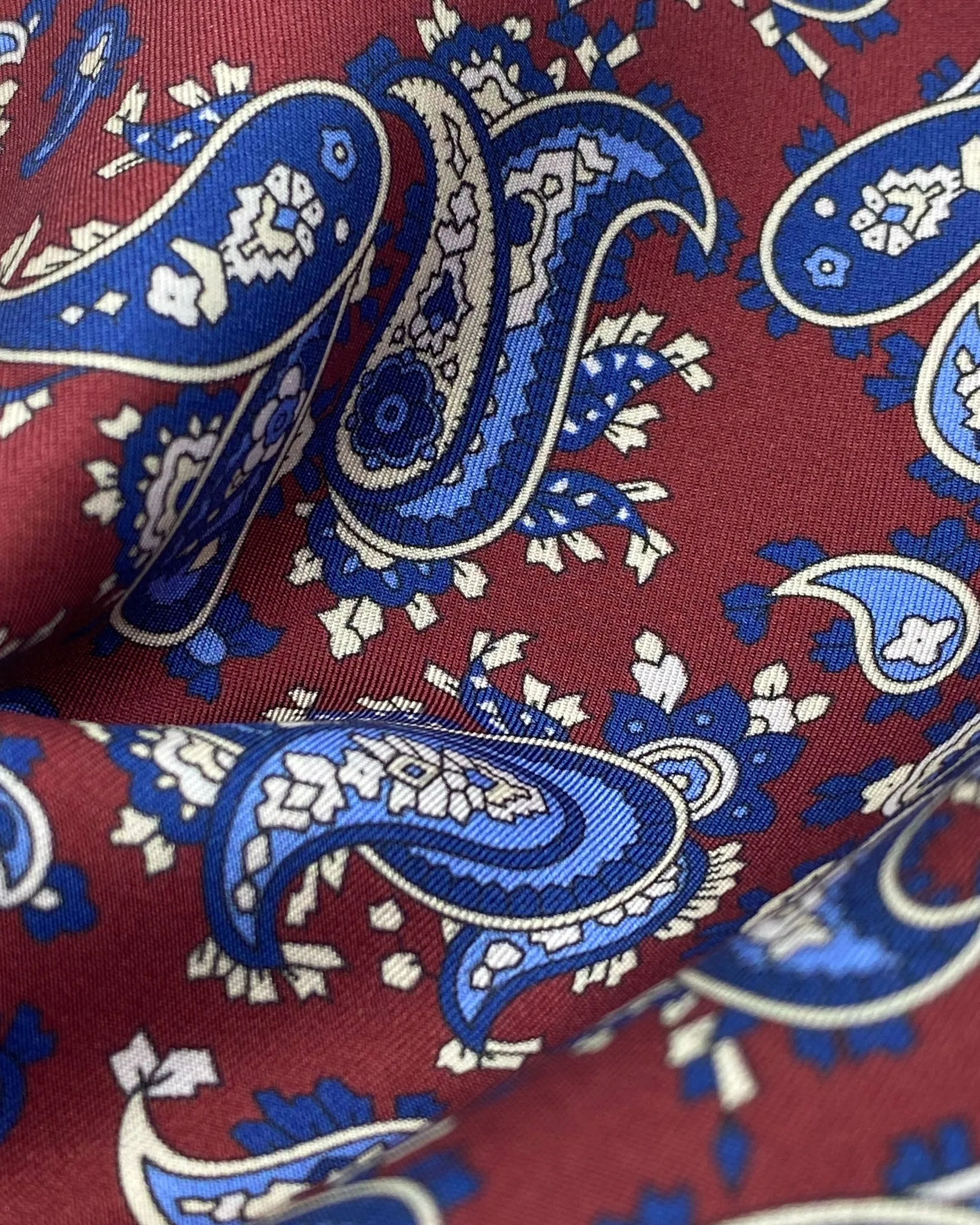 Men's Silk Aviator Scarf in Paisley - The Vancouver Aviator