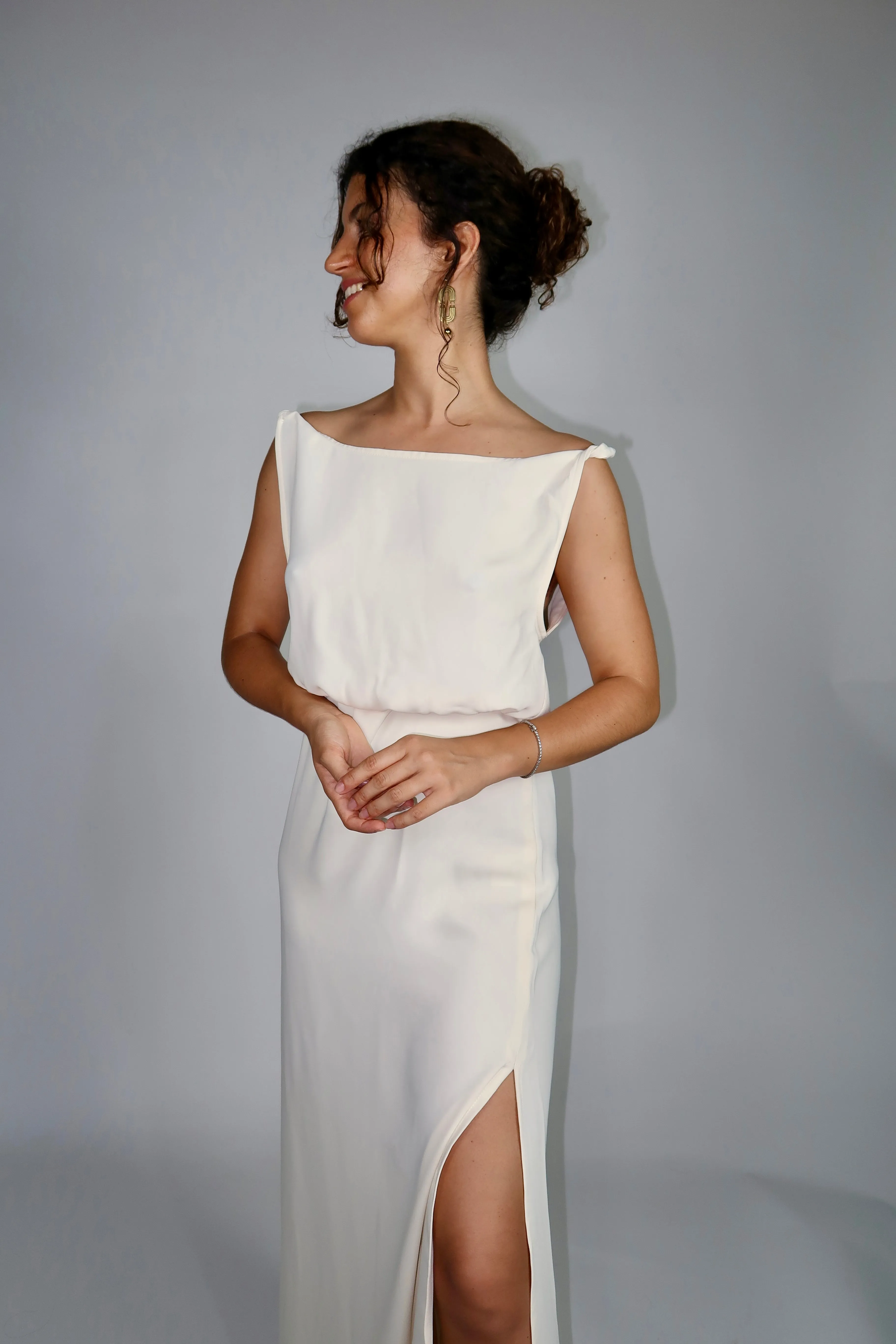 ROBE EN CREPE DE SOIE BLANCHE- "ATHENA"