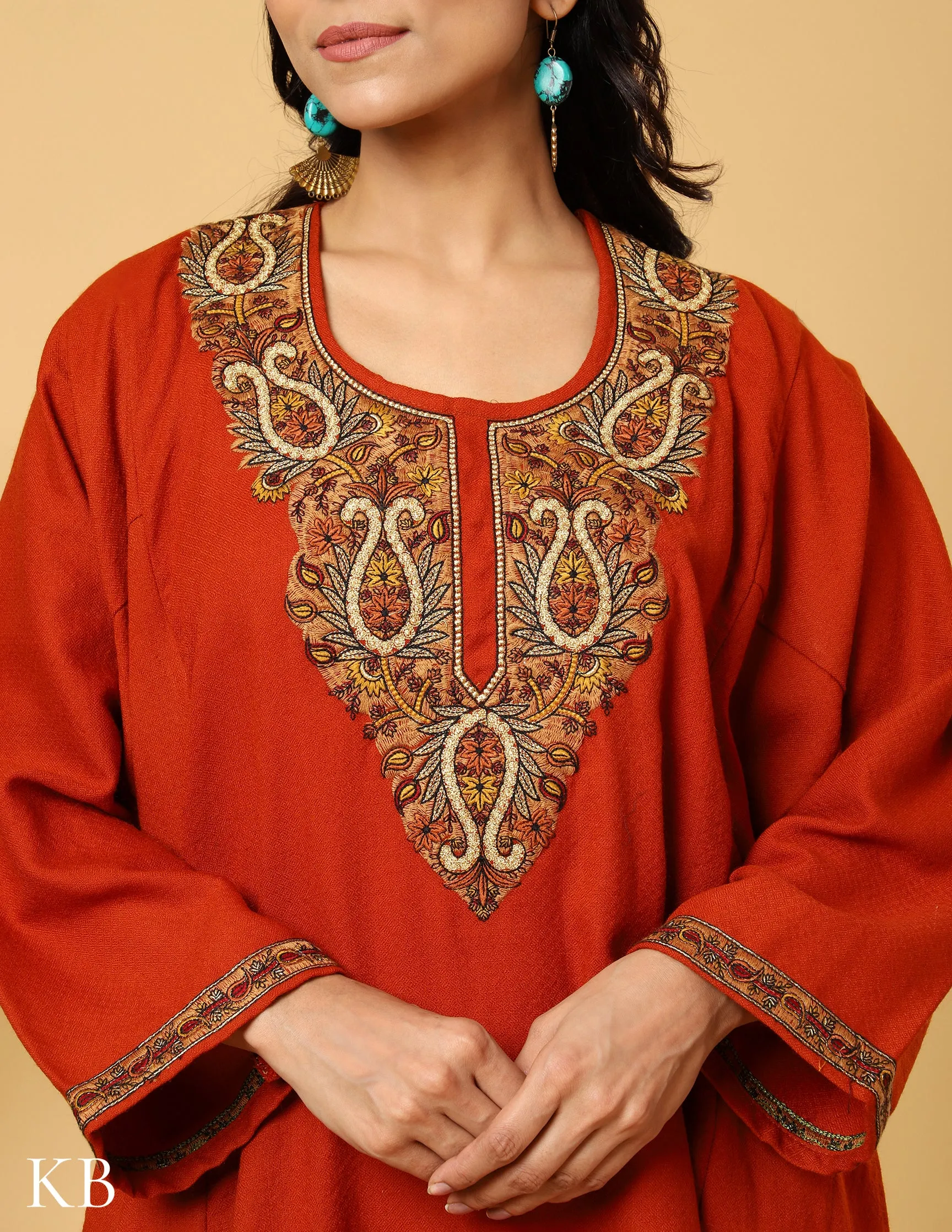 Rustic Zari & Sozni  Embroidered Pure Wool Phiran