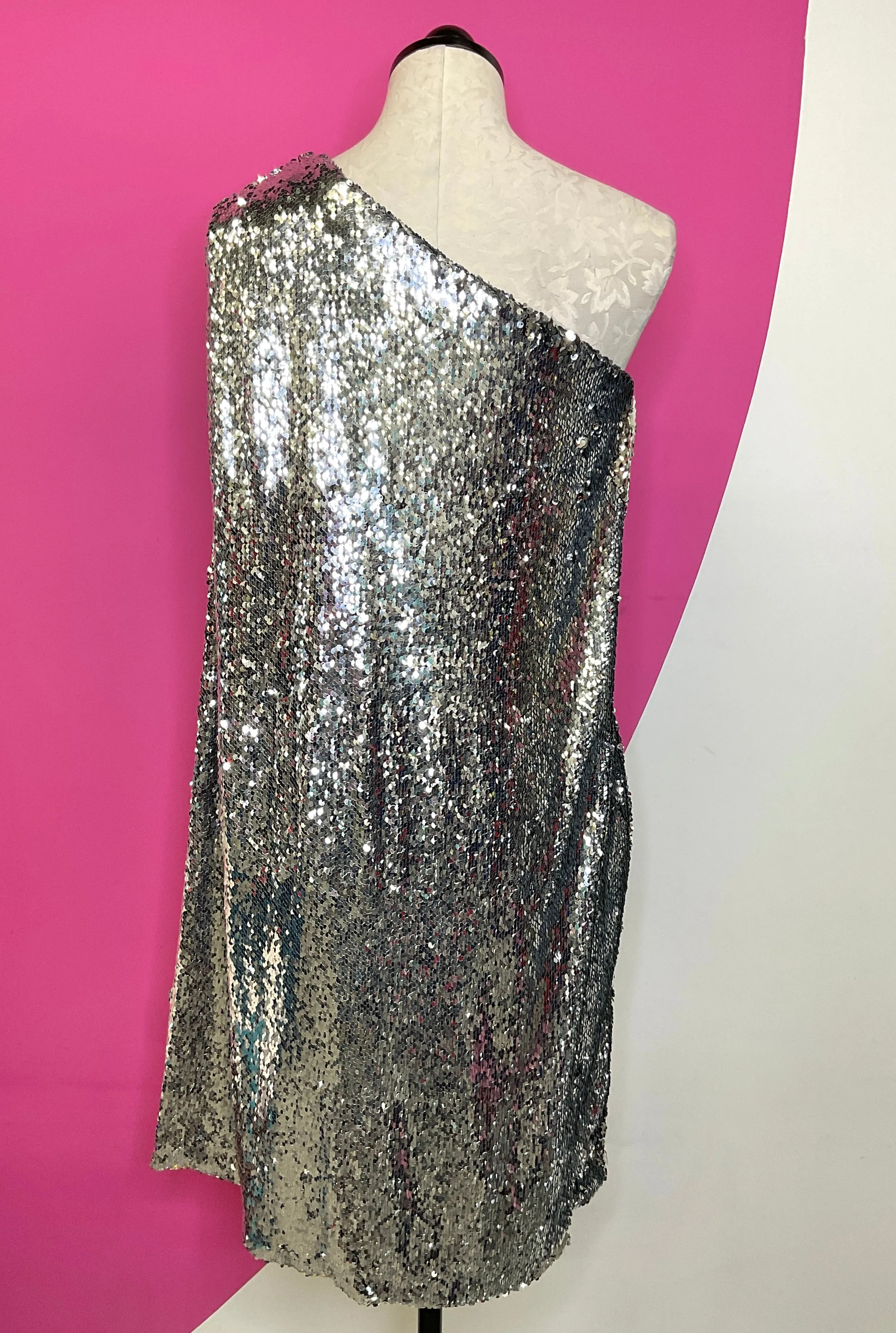 STELLA MCCARTNEY SEQUIN CAPE SHIFT DRESS - 40 (6)