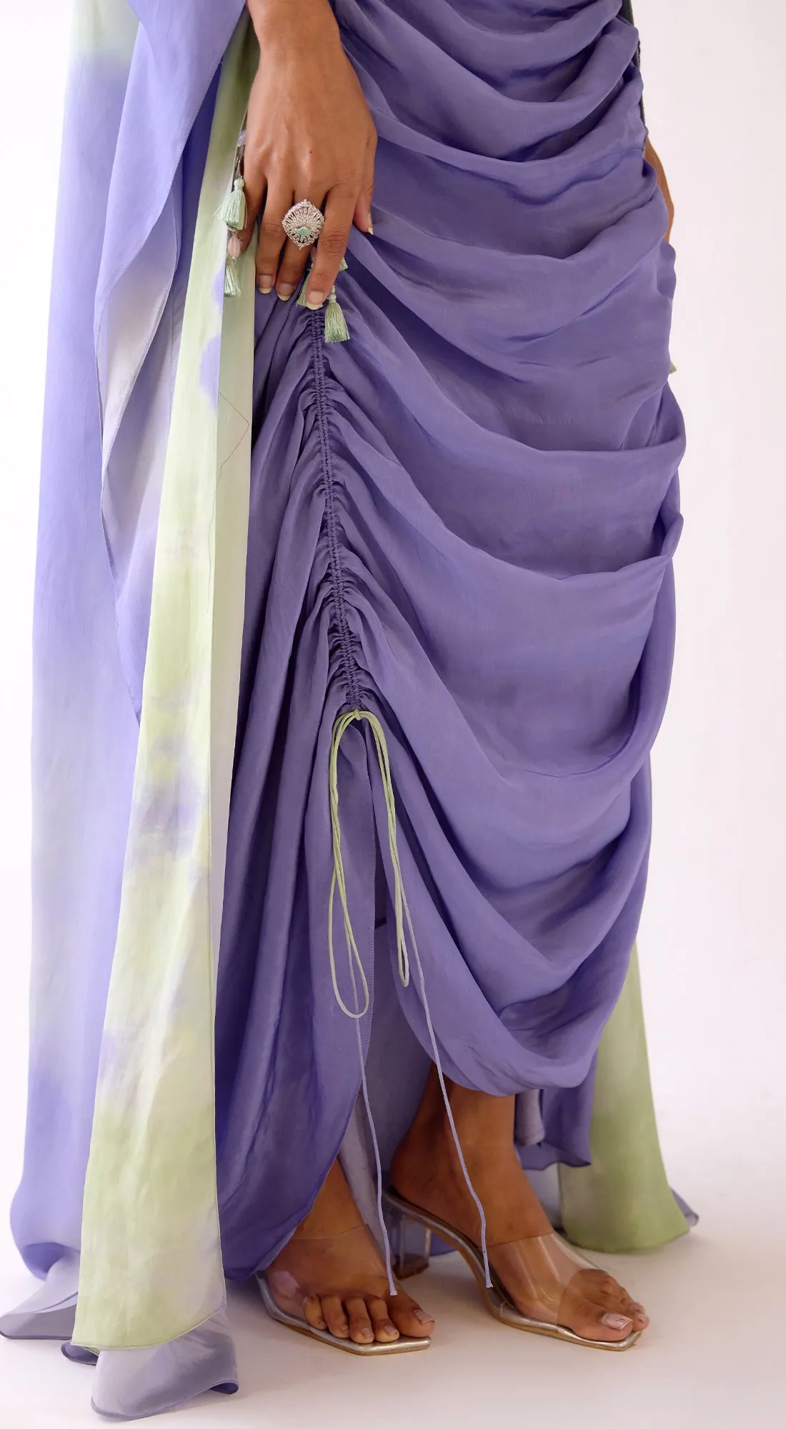 The Lilac Horizon Cape Set